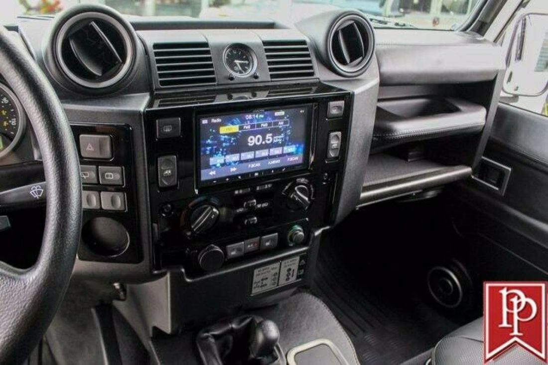 1993 Land Rover Defender Osprey Custom - photo 11