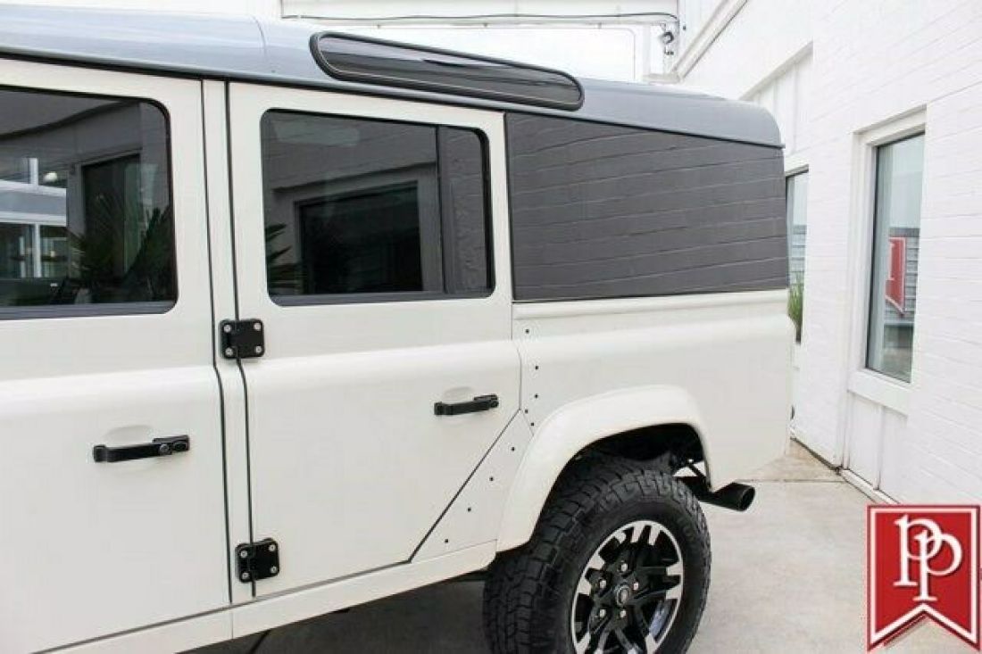 1993 Land Rover Defender Osprey Custom - photo 4
