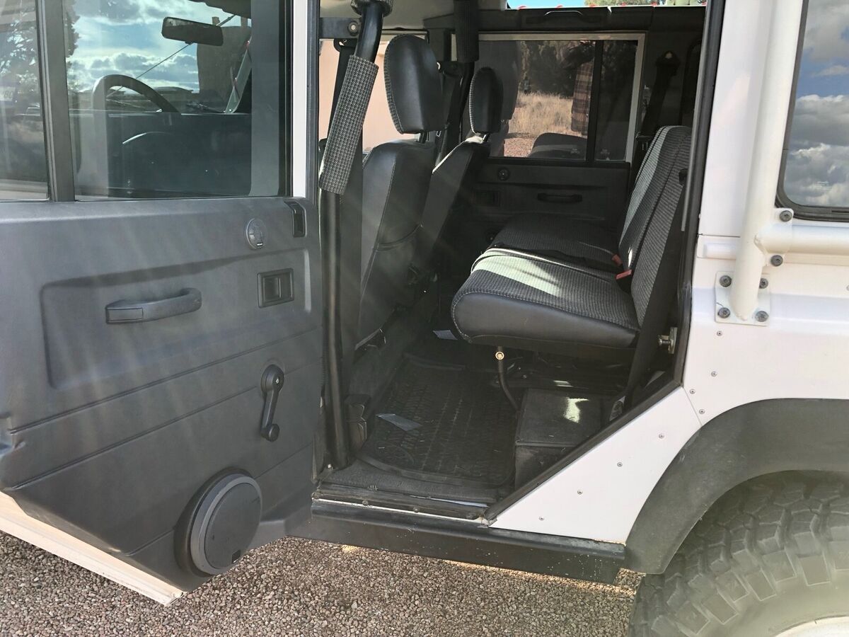 1993 Land Rover Defender 110 - photo 11