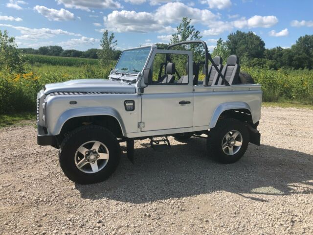 1993 Land Rover Defender 90 Soft-top Exceptional!! Fully Serviced!! Investment! 1993 Land Rover Defender