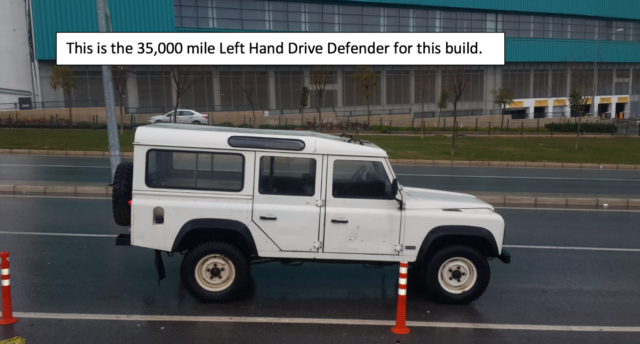 1993 Land Rover Defender 007 Spectre Edition - photo 2
