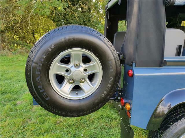 1993 Land Rover Defender soft top - photo 6