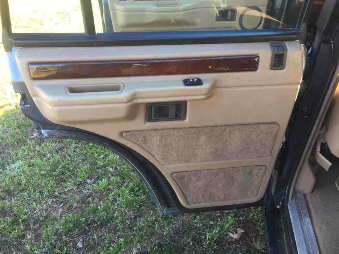 1993 Land Rover Range Rover Country SWB - photo 10