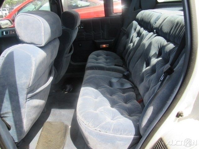 1993 Chrysler LeBaron Landau - photo 7