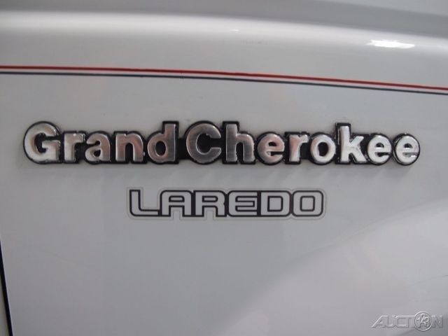 1993 Jeep Grand Cherokee Laredo - photo 12
