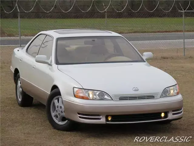 1993 Lexus ES 300, White with 95527 Miles available now! 1993 Lexus ES