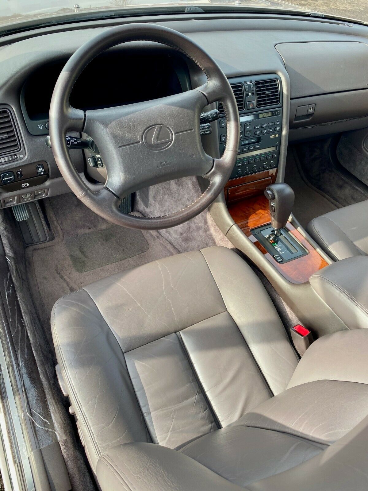 1993 Lexus LS - photo 5