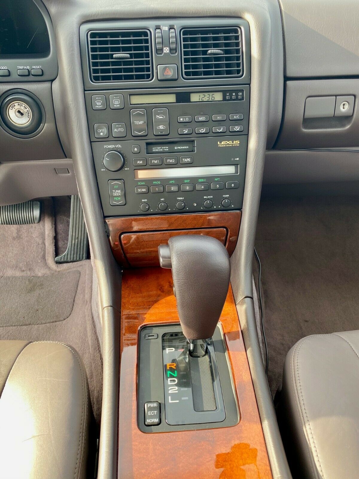 1993 Lexus LS - photo 9