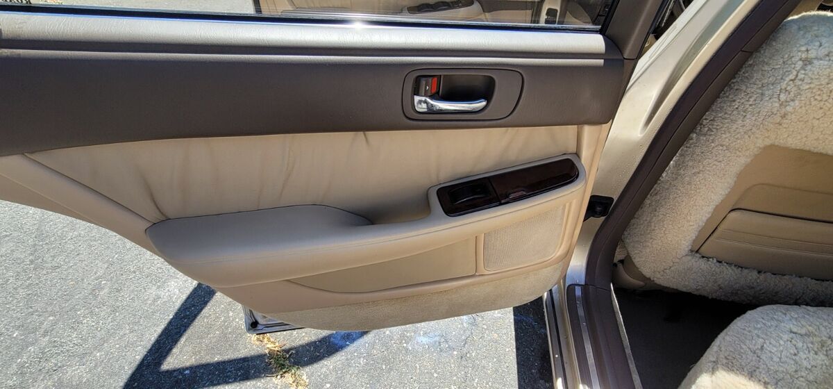 1993 Lexus LS 400 - photo 8