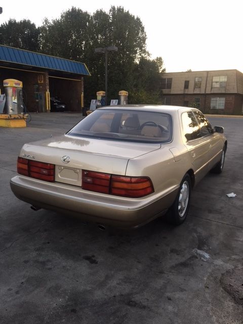 1993 Lexus LS Base Sedan 4-Door - photo 3