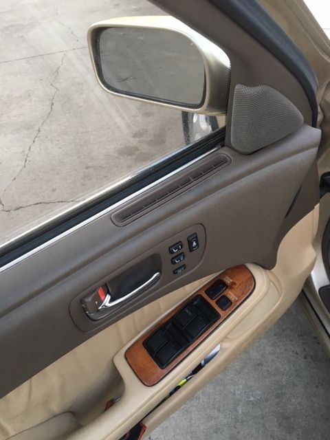 1993 Lexus LS Base Sedan 4-Door - photo 8
