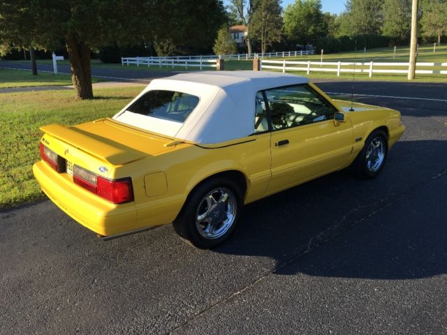 1993 Ford Mustang - photo 9