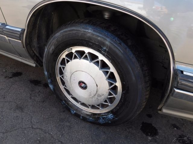 1993 Buick LeSabre Limited - photo 4