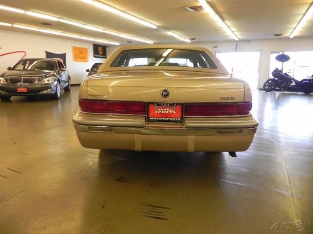 1993 Buick Roadmaster Limited - photo 7