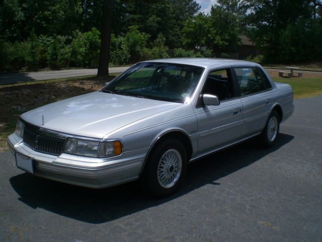 1993 Lincoln Continental Signature Series - photo 2