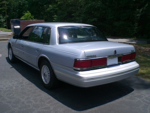 1993 Lincoln Continental Signature Series - photo 4
