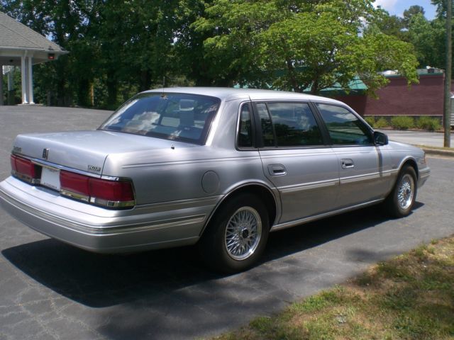 1993 Lincoln Continental Signature Series - photo 6