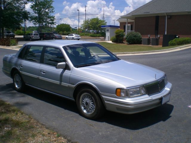 1993 Lincoln Continental Signature Series - photo 8