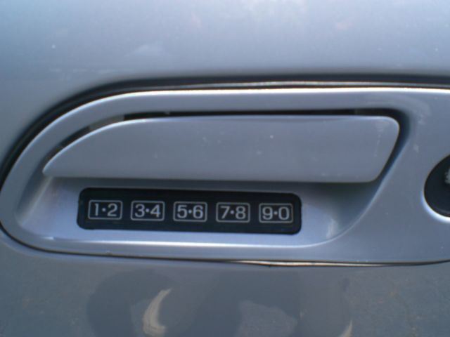 1993 Lincoln Continental Signature Series - photo 9