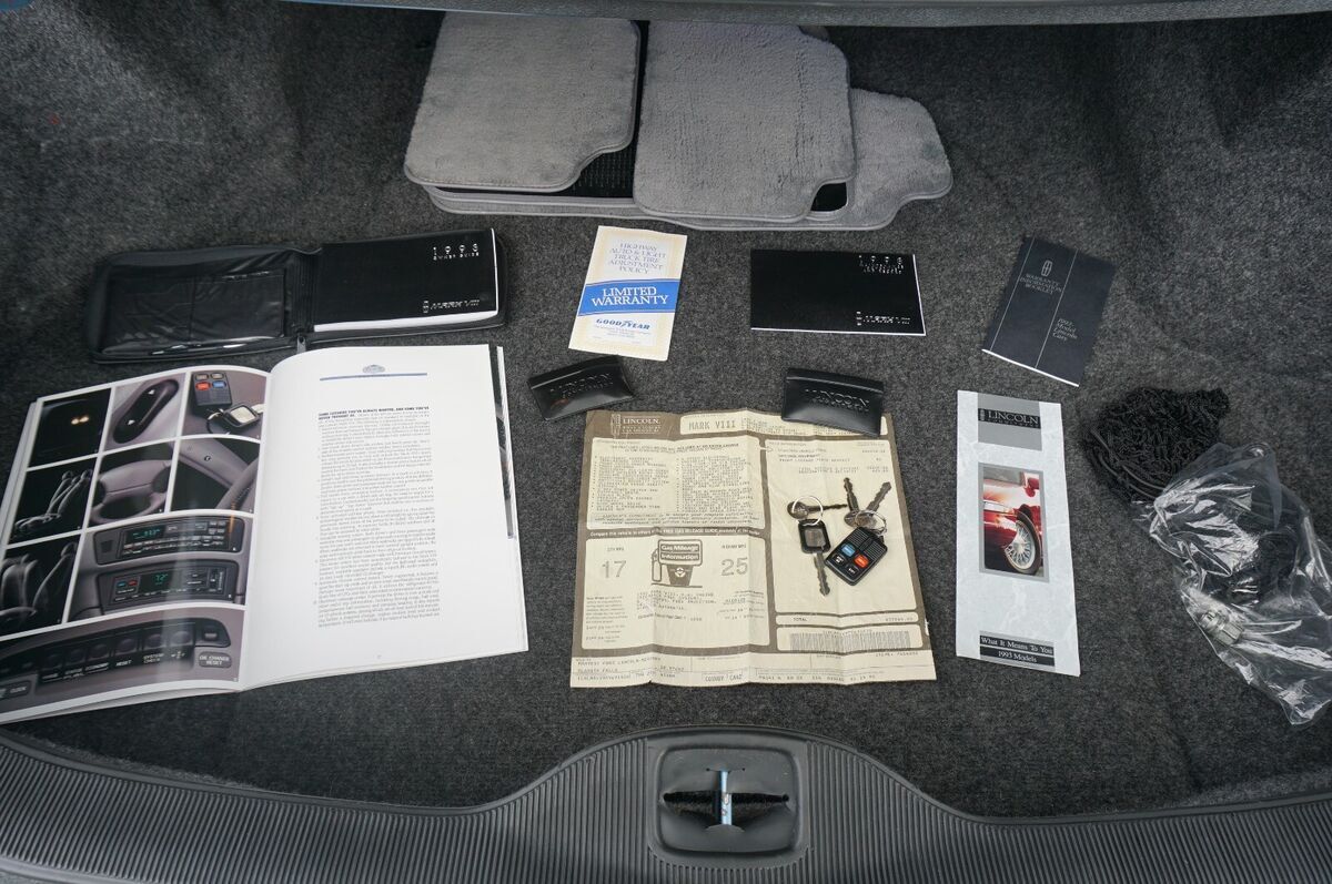 1993 Lincoln Mark Series - photo 9