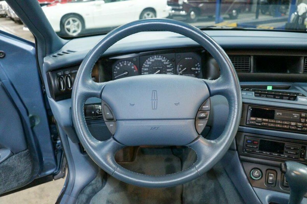 1993 Lincoln Mark Series - photo 12
