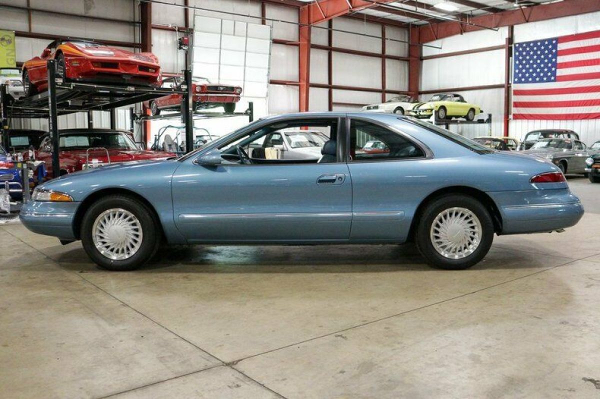 1993 Lincoln Mark Series - photo 2