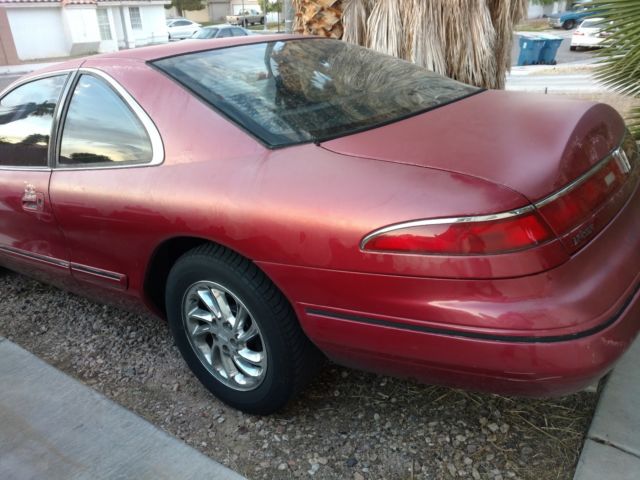 1993 Lincoln Mark Series Luxury Sports Coupe - photo 3