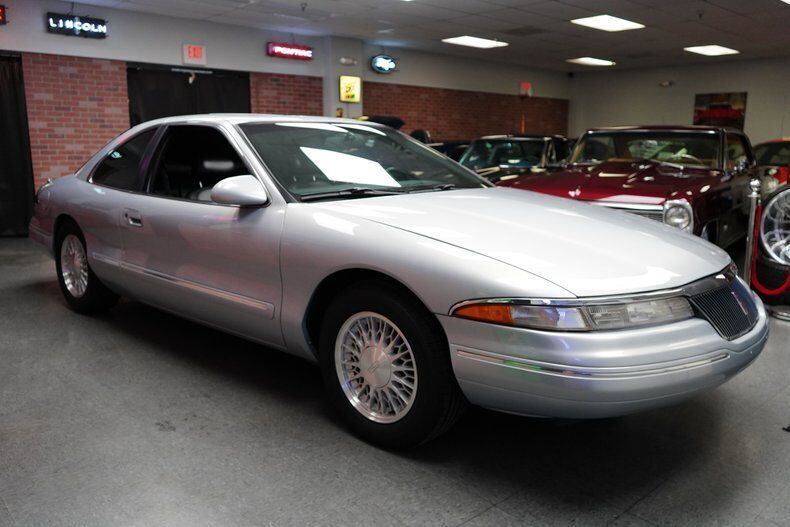 1993 Lincoln Mark Series Base 2dr Coupe - photo 9