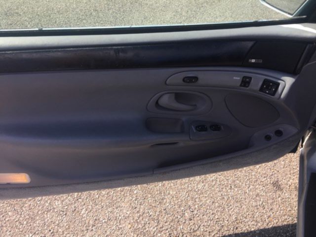1993 Lincoln Mark VIII Base Sedan 2-Door - photo 11
