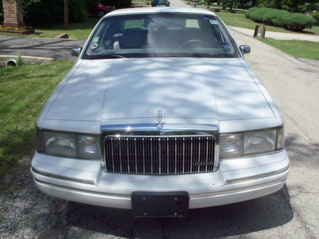 1993 Lincoln Town Car - photo 8