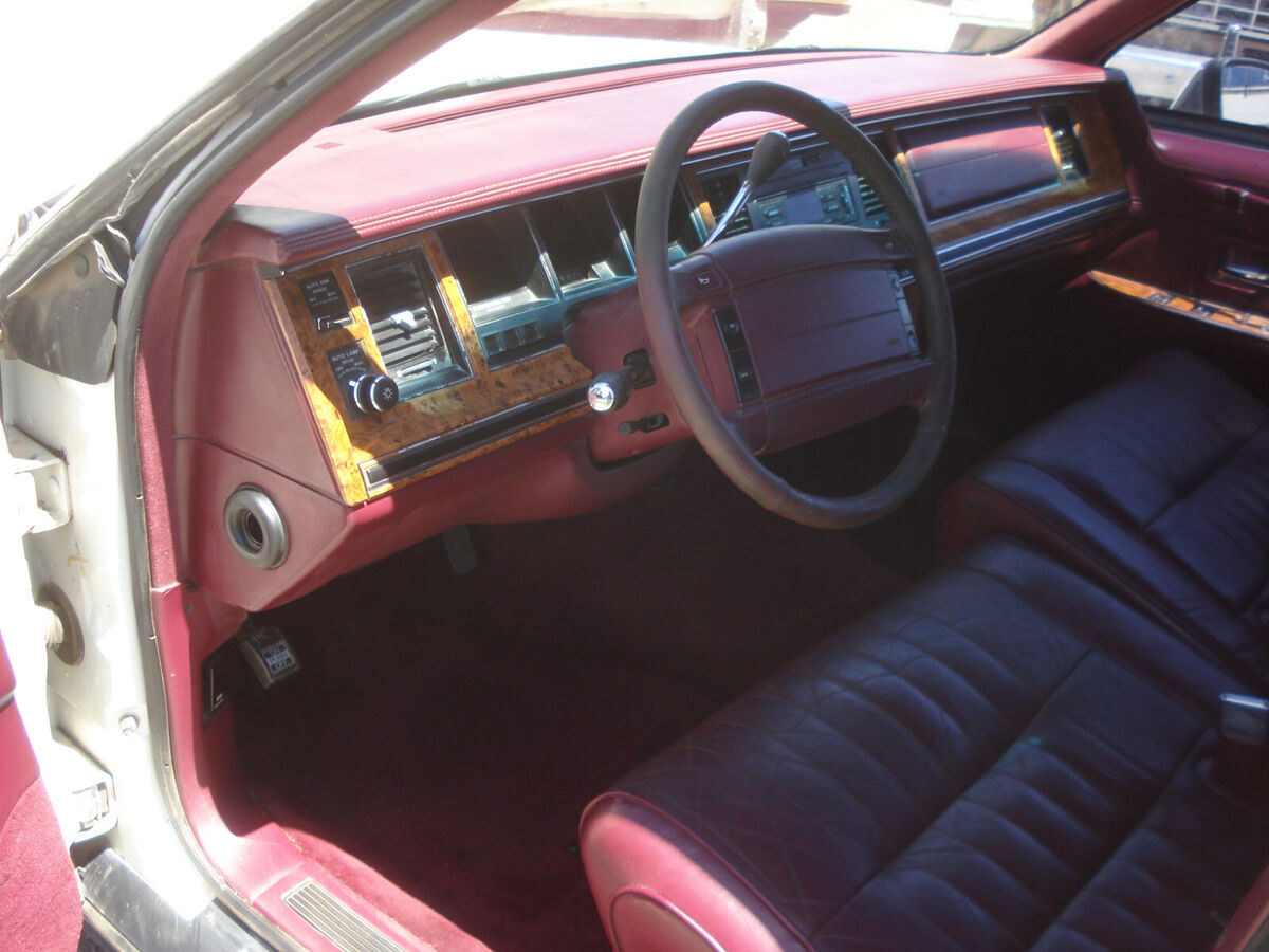 1993 Lincoln Town Car - photo 11