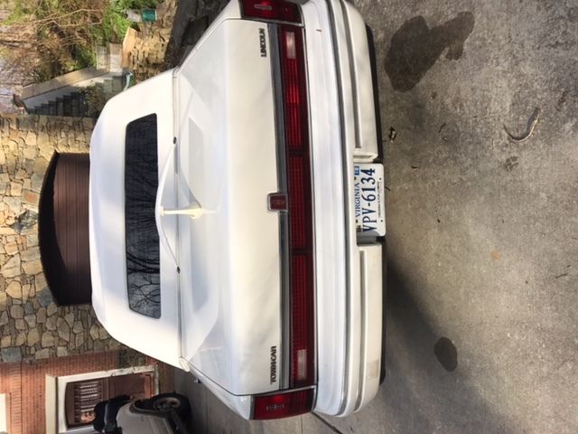 1993 Lincoln Town Car SEDAN 4 DOOR - photo 7