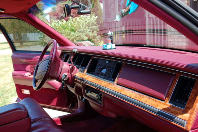 1993 Lincoln Town Car - photo 6