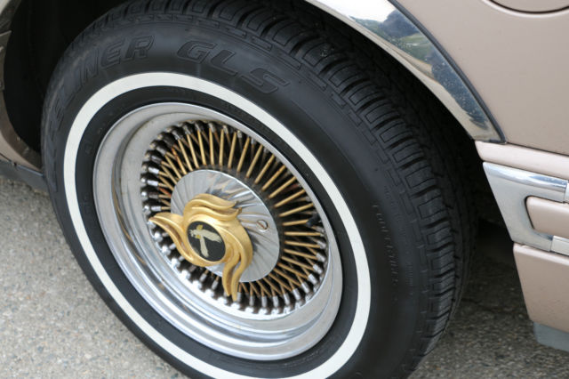 1993 Lincoln Town Car - photo 11