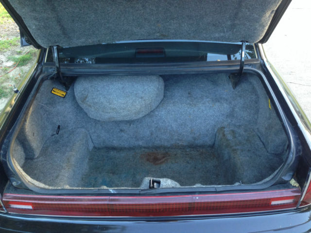 1993 Lincoln Town Car - photo 12