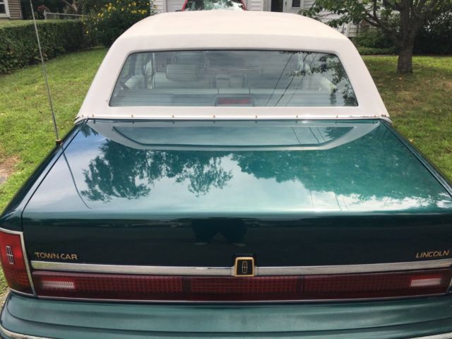 1993 Lincoln Town Car - photo 3