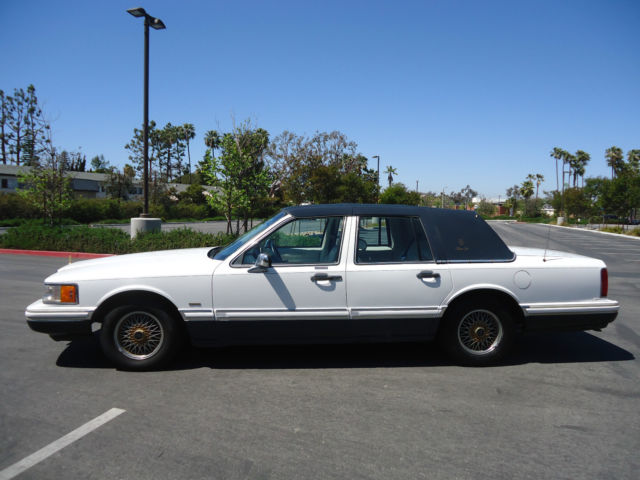 1993 Lincoln Town Car - photo 3