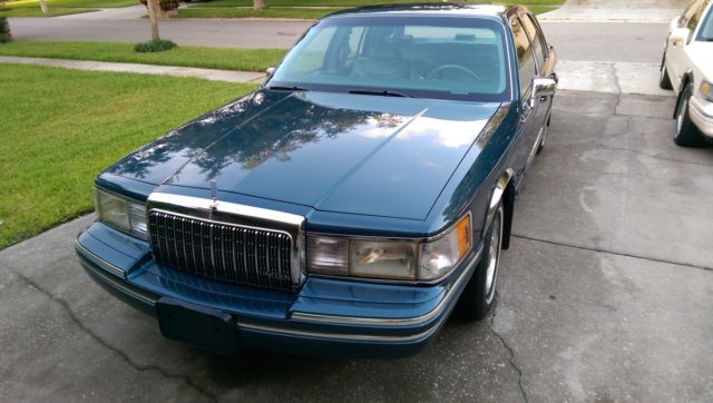 1993 Lincoln Town Car Signature - photo 5