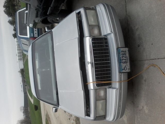 1993 lincoln towncar signature 1993 Lincoln Town Car light blue