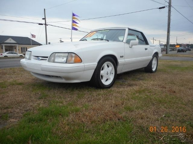 1993 Ford Mustang LX 5.0L convertible - photo 2