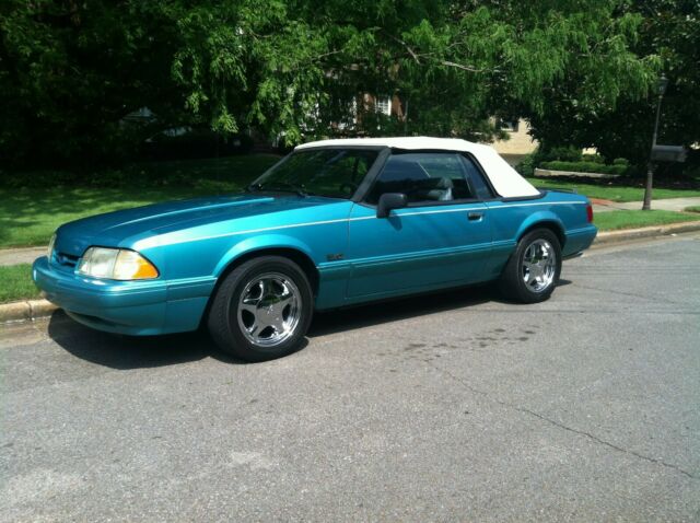 1993 Ford Mustang LX - photo 3