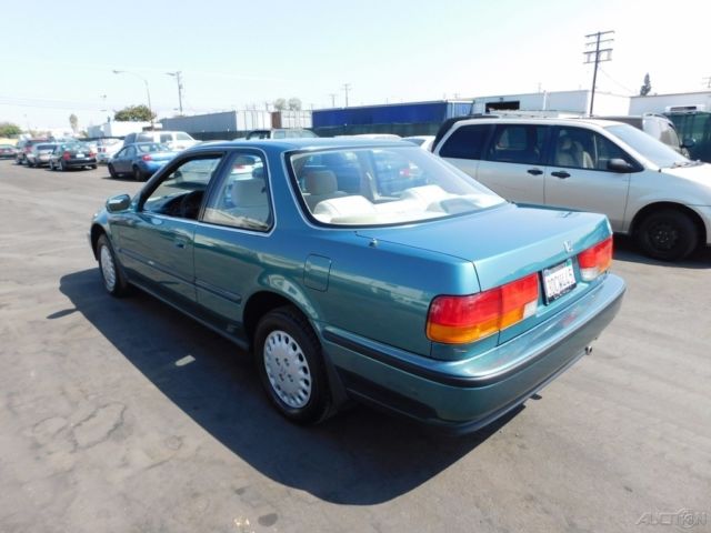 1993 Honda Accord LX - photo 3