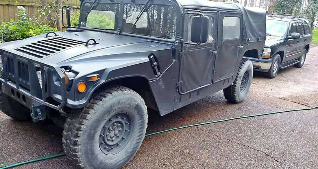1993 Hummer H1 black