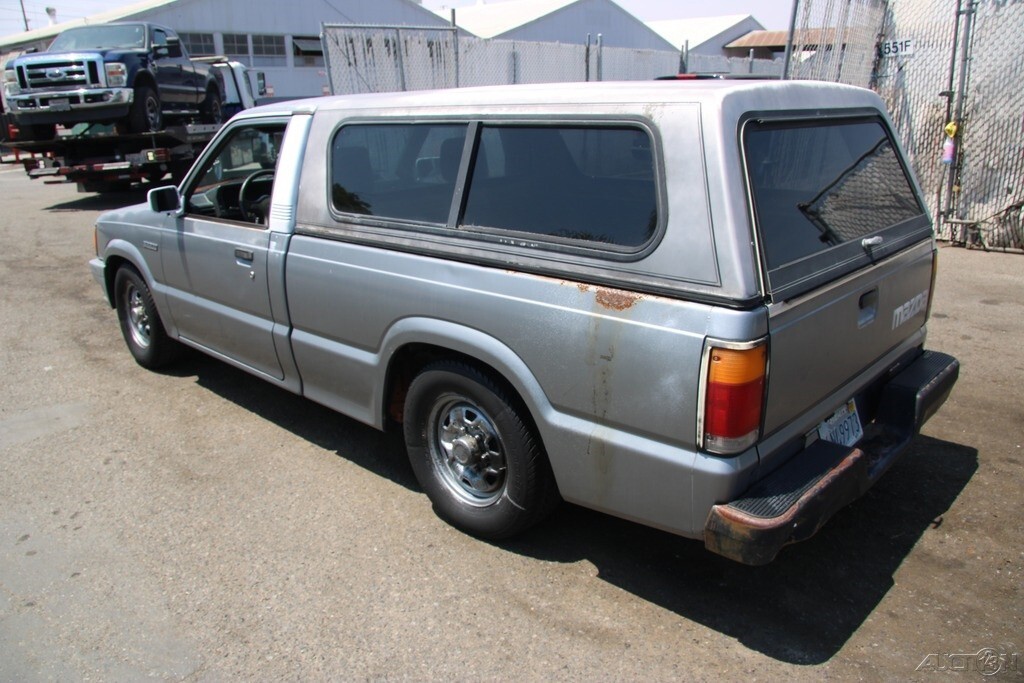 1993 Mazda B-Series Pickups B2200 - photo 4