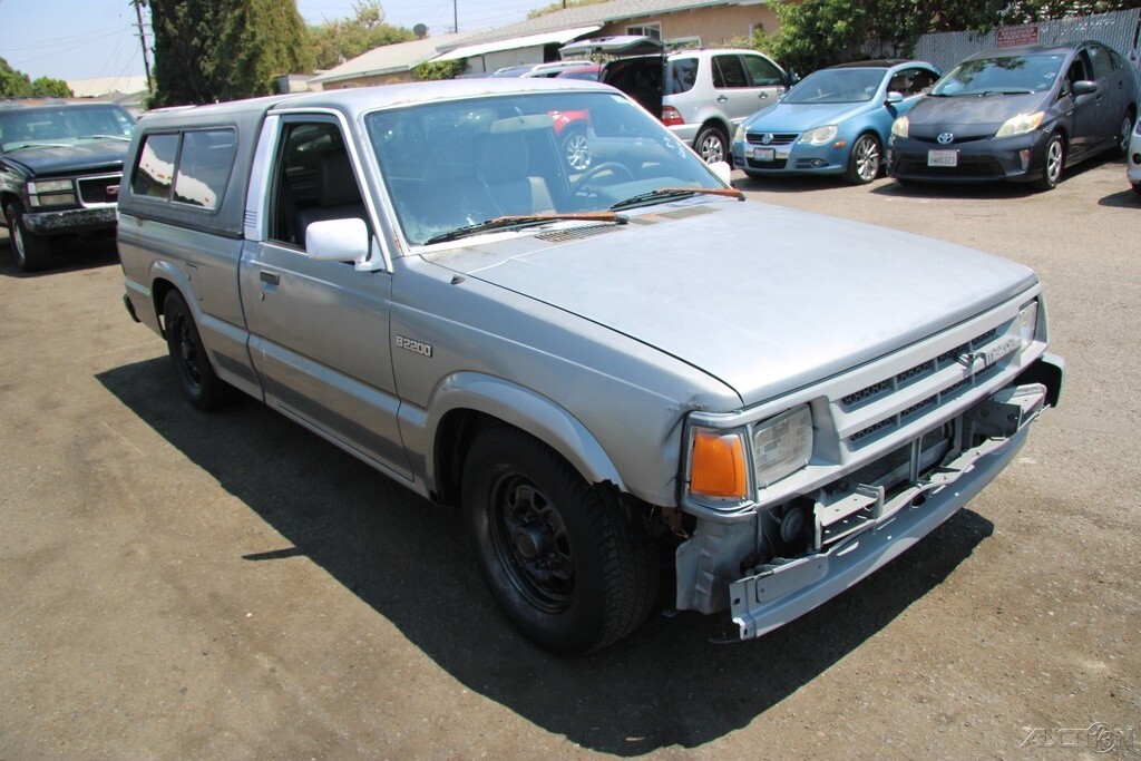 1993 Mazda B-Series Pickups B2200 - photo 8