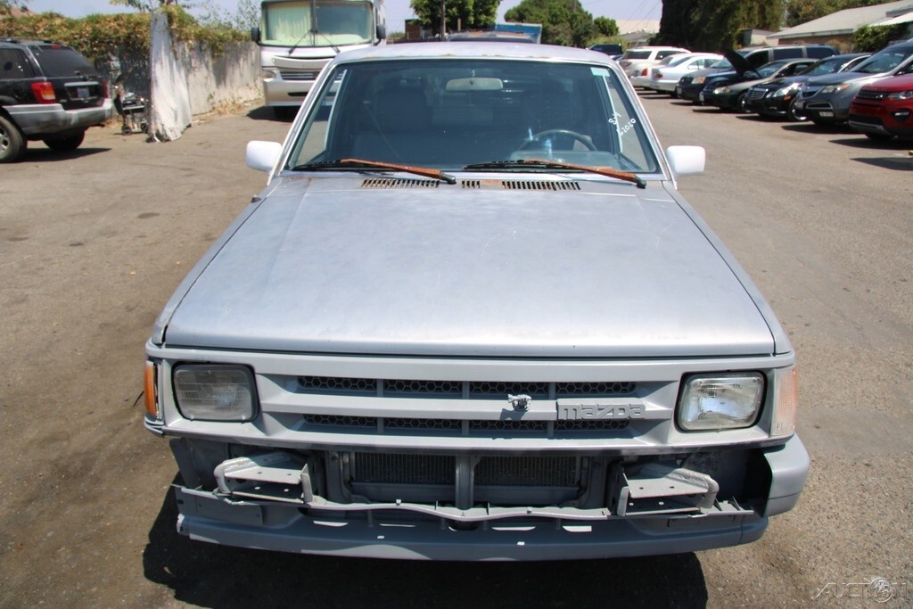 1993 Mazda B-Series Pickups B2200 - photo 9