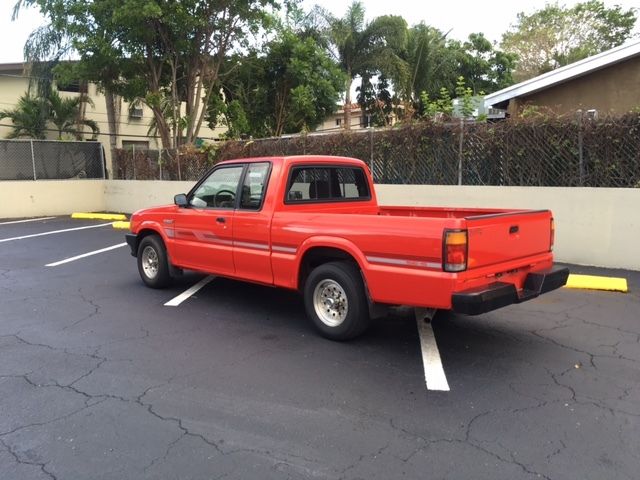 1993 Mazda B-Series Pickups SE-5 - photo 2