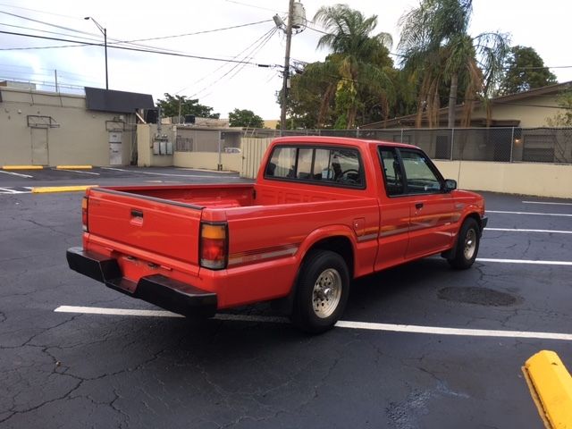 1993 Mazda B-Series Pickups SE-5 - photo 4