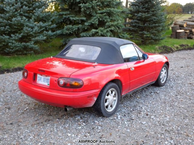 1993 Mazda MX-5 Miata Base Convertible 2-Door - photo 2