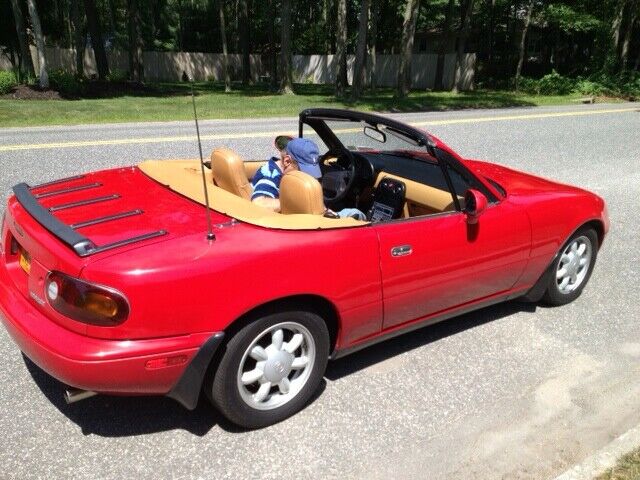 1993 Mazda MX 5 roadster red with saddle leather interior and and top 1993 Mazda MX-5 Miata
